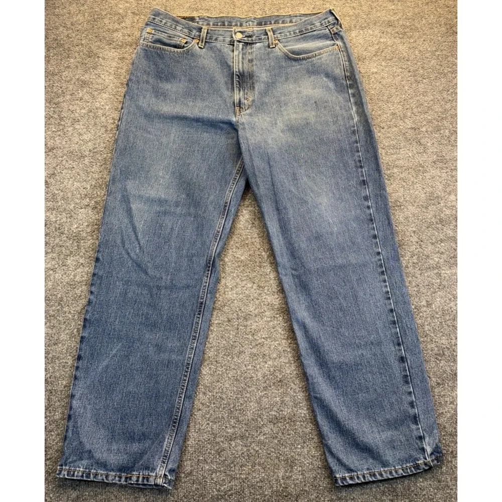 Title: Levi's 550 Relaxed Fit Jeans Men's Size 38x32 Blue Denim Tapered Leg